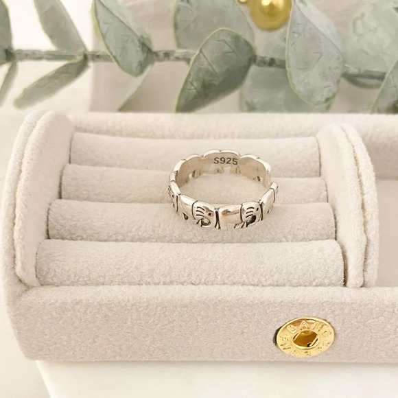 925 Sterling Silver Elephant Ring Stackable Ring Band Minimalist Ring - Picture 10 of 10